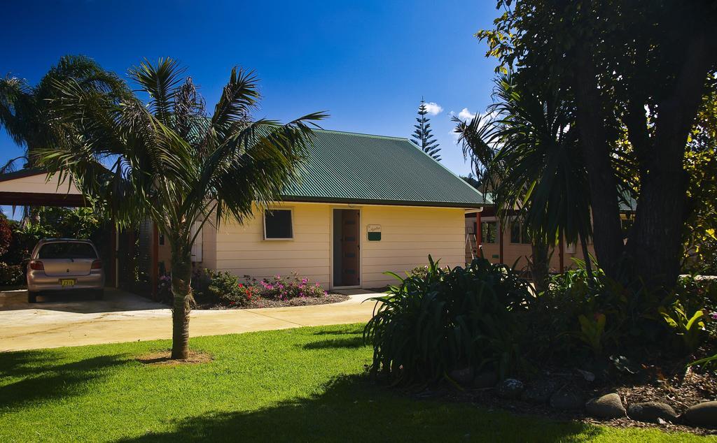 Poinciana Cabañas Burnt Pine Exterior foto
