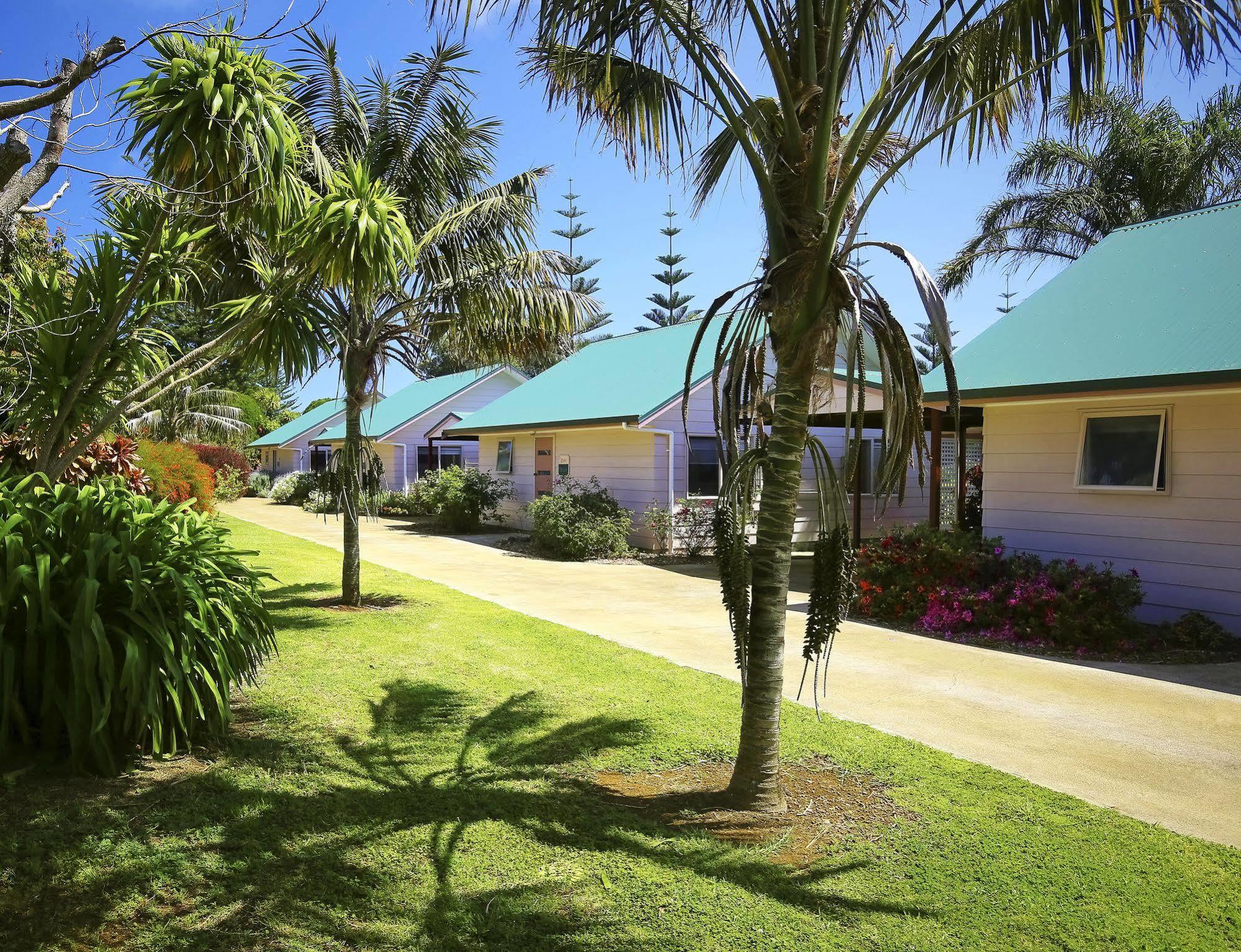 Poinciana Cabañas Burnt Pine Exterior foto